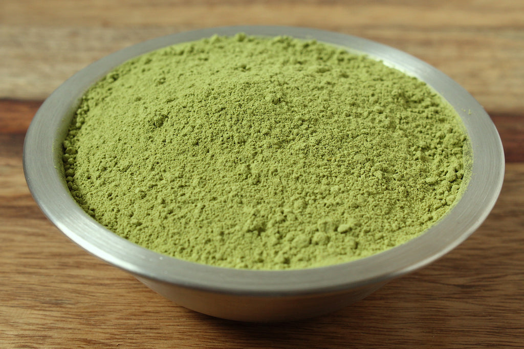 Uses & Health Benefits of Organic Senna Leaf Powder
